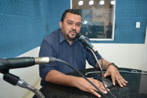 Senador Elói de Souza: prefeito Maciel Gomes é reprovado pela maioria da população, indica pesquisa