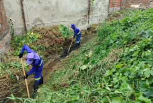 Secretaria de Infraestrutura de Macaíba reforça limpeza de bueiros e galerias pluviais