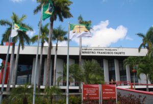 Saiba quais são as 35 prefeituras que parcelam mais de R$ 3 milhões em precatórios no RN