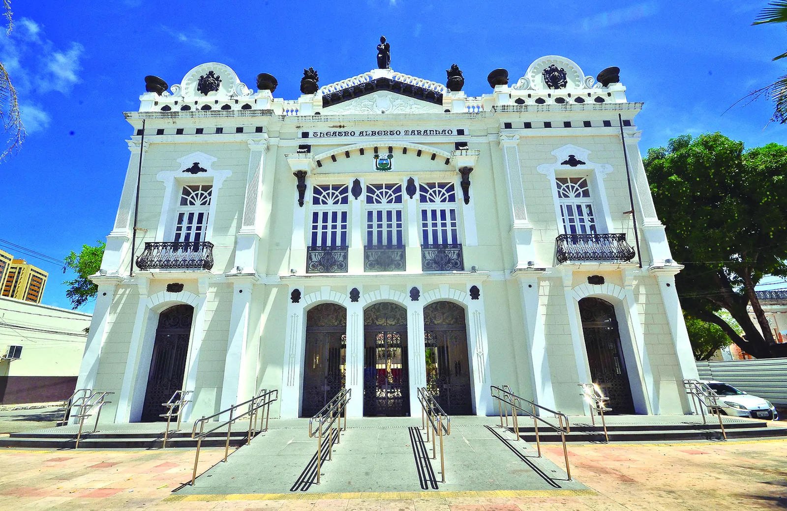 Teatro Alberto Maranhão celebra 120 anos com concerto gratuito