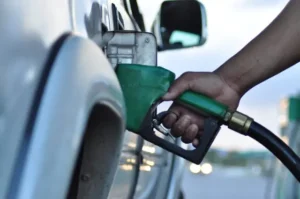 Procon Natal aponta redução de 2,86% no preço da gasolina em Natal