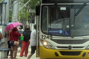 Comissão da Câmara aprova projeto que permite pagamento da tarifa de ônibus via Pix e cartão de crédito em Natal