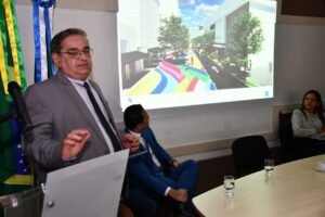 Prefeito Álvaro Dias assina Ordem de Serviço para nova fase da requalificação da rua João Pessoa