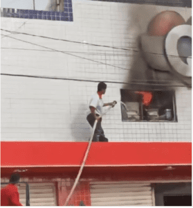 Incêndio atinge supermercado em Barúna; veja o vídeo