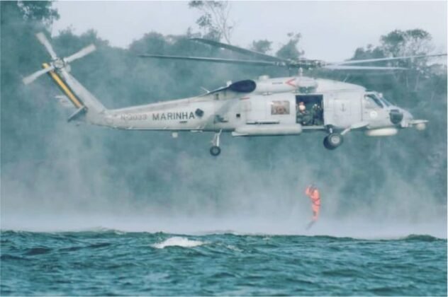 Tripulantes à deriva próximo ao litoral de Natal são resgatados pela Marinha