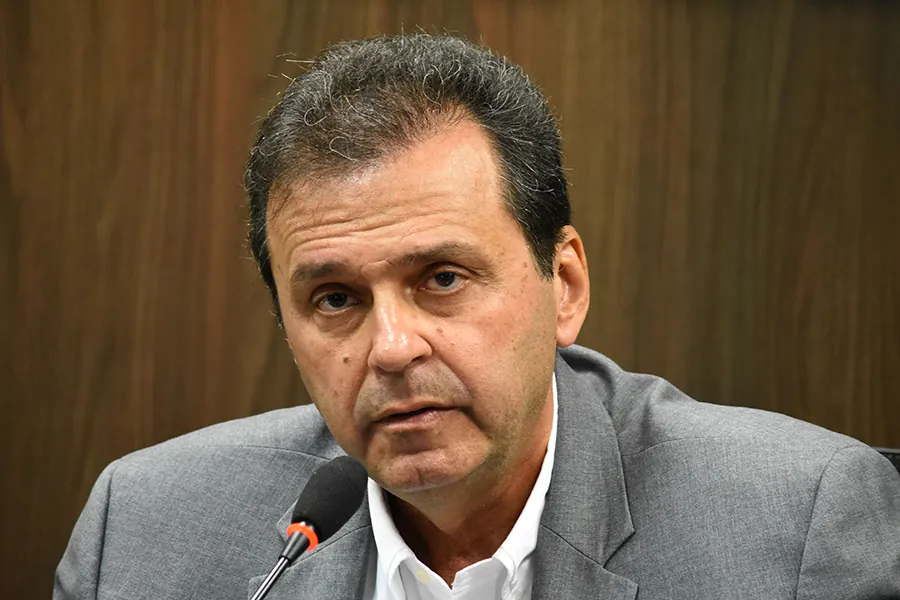 Carlos Eduardo irá recorrer a condenação do TCU por irregularidades na reforma do Machadão