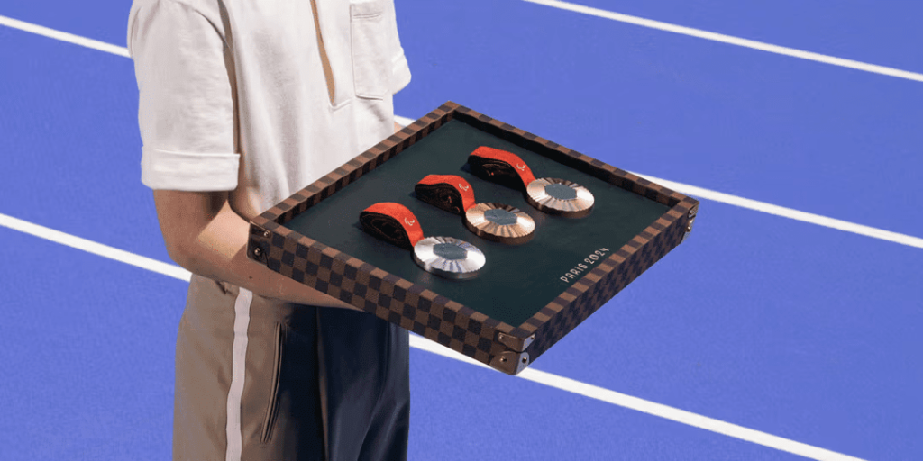 Louis Vuitton produz bandejas de medalhas  para Olimpíadas de Paris