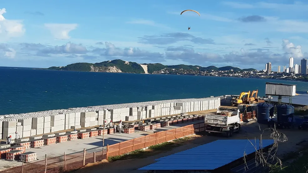 Juiz intima diretor do Idema por descumprimento de liminar para obra na praia de Ponta Negra