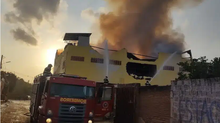 Supermercado de Assu pegou fogo nesta manhã