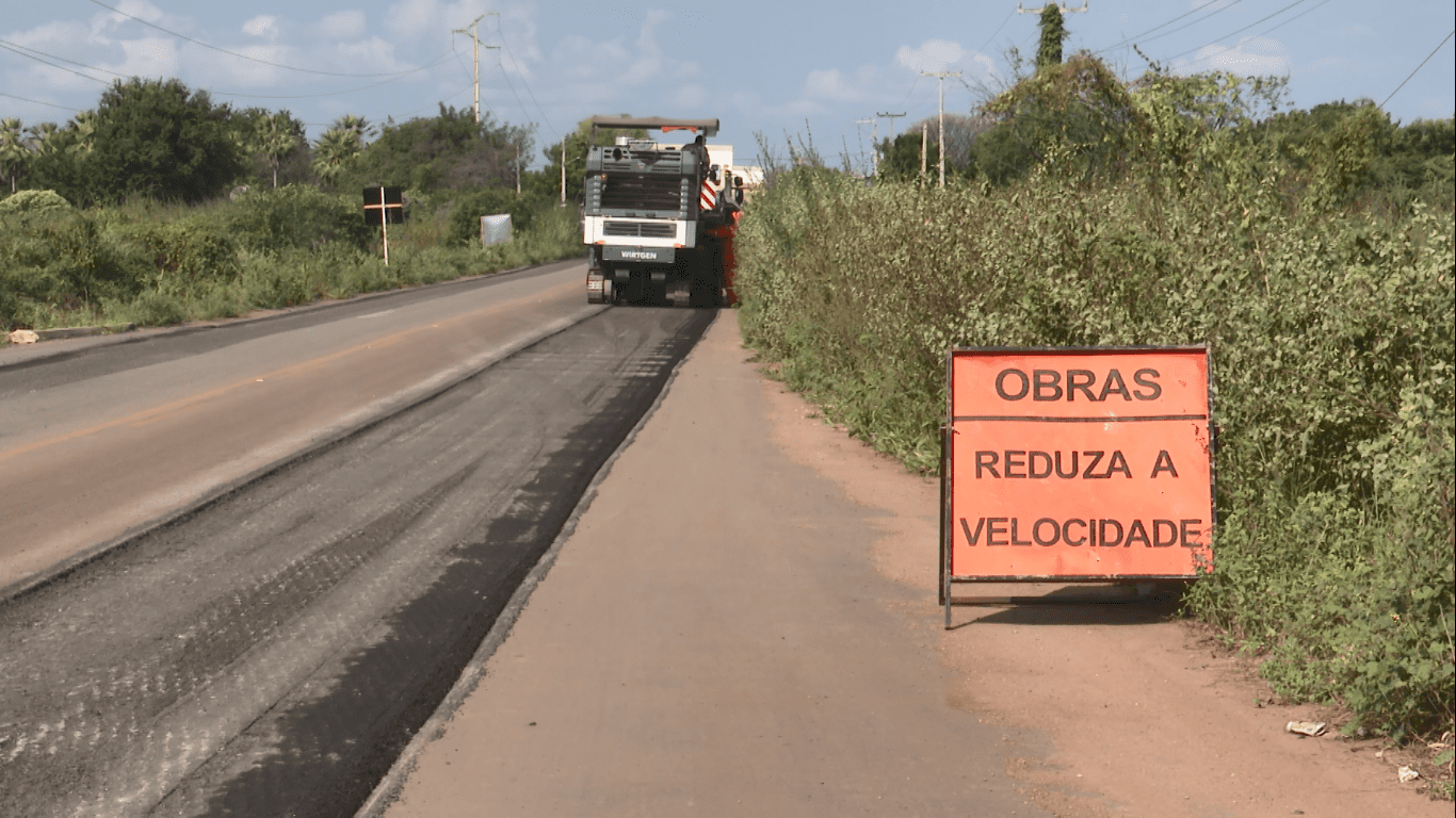 Com curvas perigosas, falta de sinalização e sem asfalto, nove pessoas morreram na RN-015