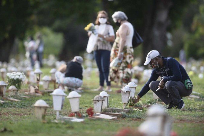 Natal inicia cadastramento de ambulantes para o Dia de Finados via WhatsApp