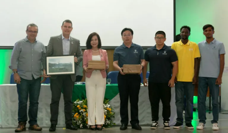 Universidade chinesa apresenta na Ufersa oportunidade de intercâmbio para estudantes brasileiros