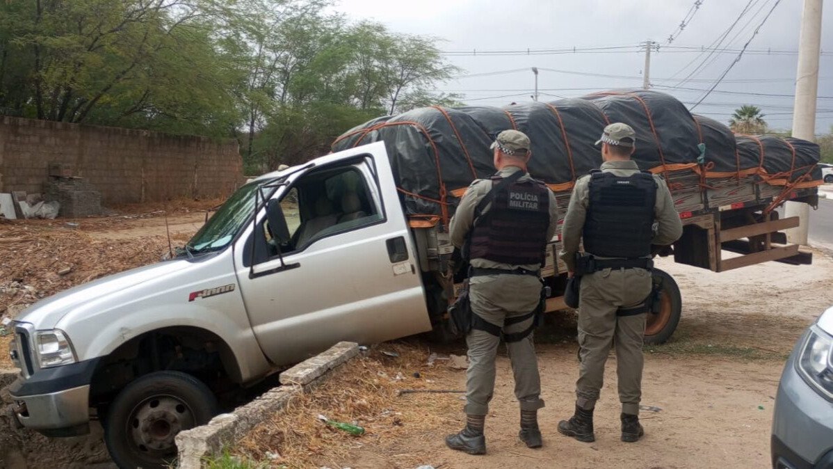 Homens roubam carga de castanha em Serra de Mel; são interceptados pela polícia em Mossoró, onde trocam tiros com policiais