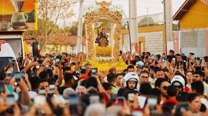 Grande Procissão de Santa Luzia sai às 17h do Santuário de Santa Clara