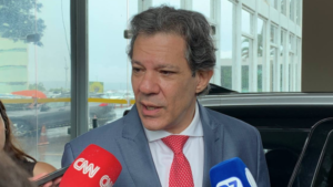 Haddad comemora aprovação da isenção do IR na Câmara: “Foi um golaço!”