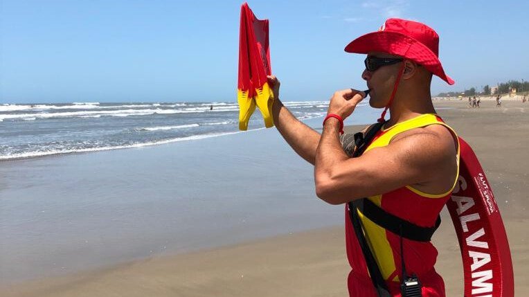 Corpo de Bombeiros orienta banhistas para prevenção de tragédias durante período carnavalesco