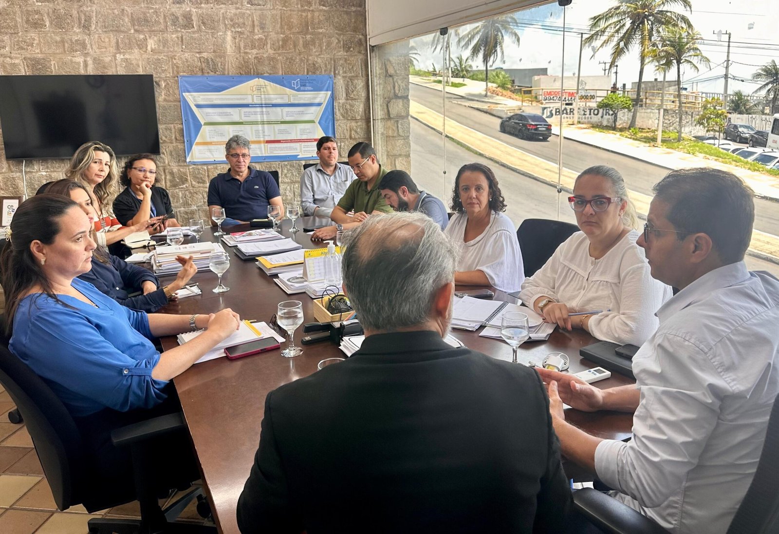 Reunião alinha homologação de aprovados no concurso para professores de Natal