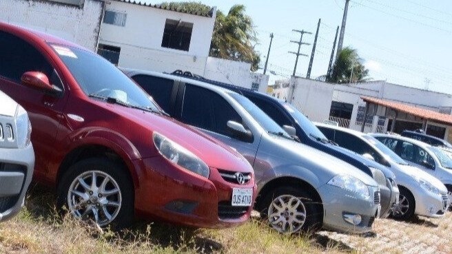 Detran realiza leilão com 74 lotes de veículos e sucatas nesta sexta (28)