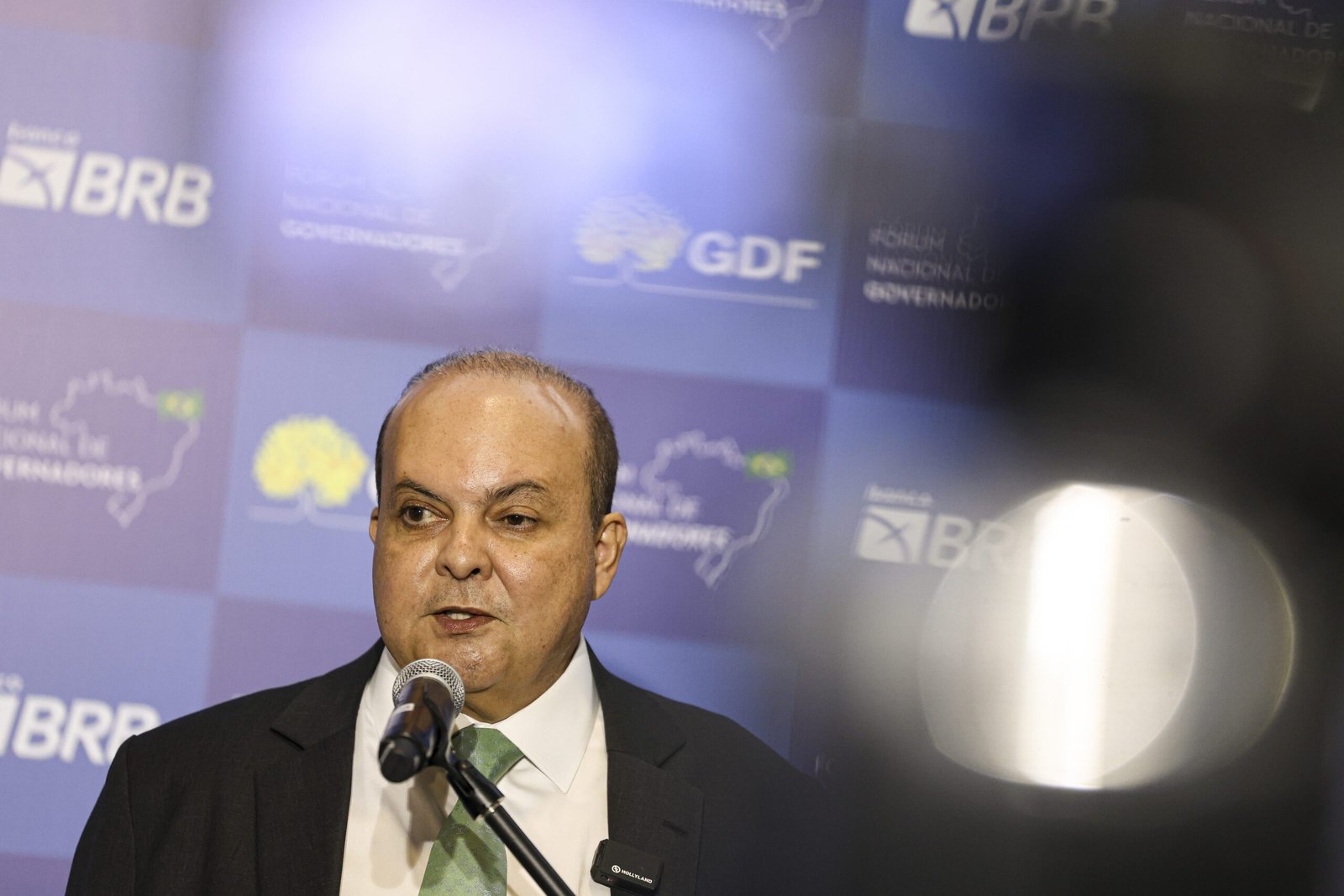 Depois de ser afastado do cargo, governador Ibaneis Rocha tem investigação sobre 8 de Janeiro arquivada por Moraes por falta de provas