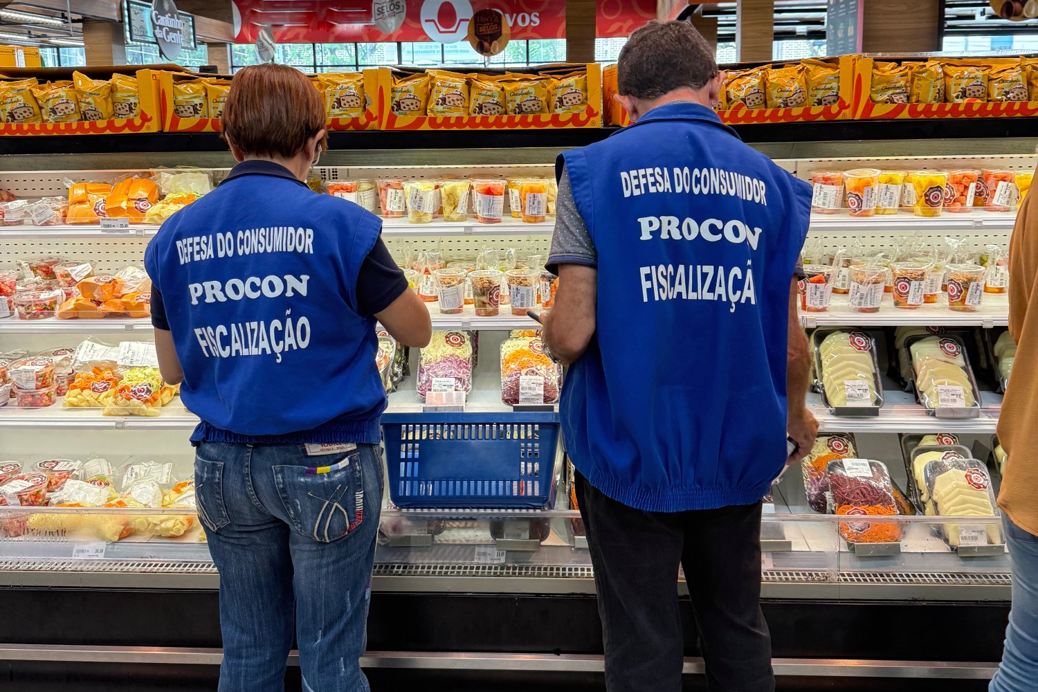 Procon-RN realiza operação Semana Santa em supermercados