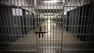 Justiça bloqueia entrada de novos presos na Cadeia de Ceará-Mirim por superlotação