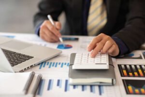 País crescerá 2,4% em 2025, acima da América Latina, diz Banco Mundial