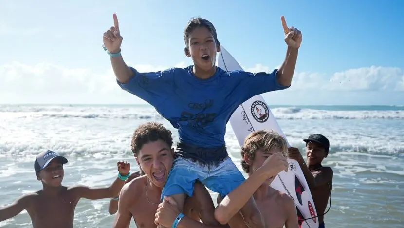 Jovem de Baía Formosa conquista título brasileiro de surfe Sub-12 em Porto de Galinhas