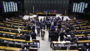 PEC da Blindagem se estenderá a deputados estaduais e distritais