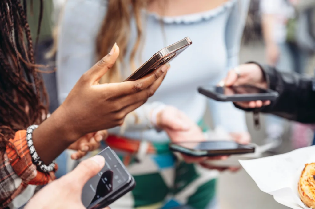 UFRN promove debate sobre os impactos das redes sociais na sociedade contemporânea