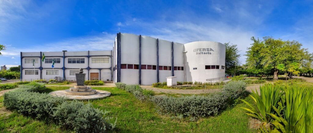 Ufersa abre 335 vagas para reingresso de ex-alunos em cursos de graduação
