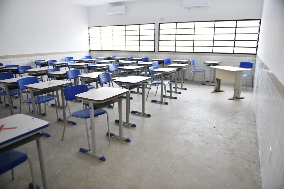 Governo retifica edital e amplia número de vagas do Concurso Público para o Magistério Estadual