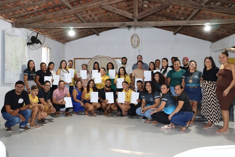 Professores indígenas lançam livro com proposta pedagógica para as escolas das aldeias do RN
