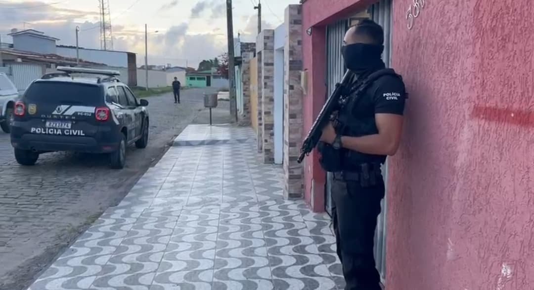 Jovem de 19 anos é preso suspeito por furto em gabinete de deputado Gustavo Carvalho