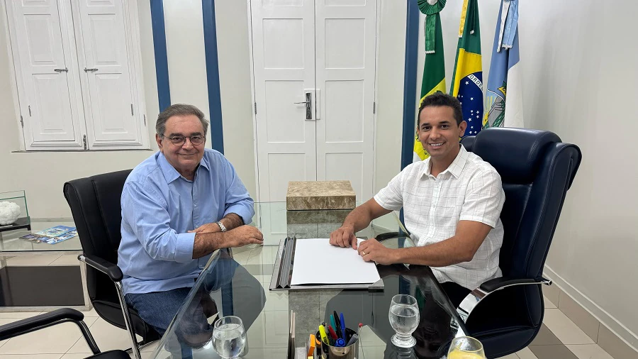 Allyson Bezerra e Álvaro Dias discutem aliança política e não descartam formação de chapa para 2026
