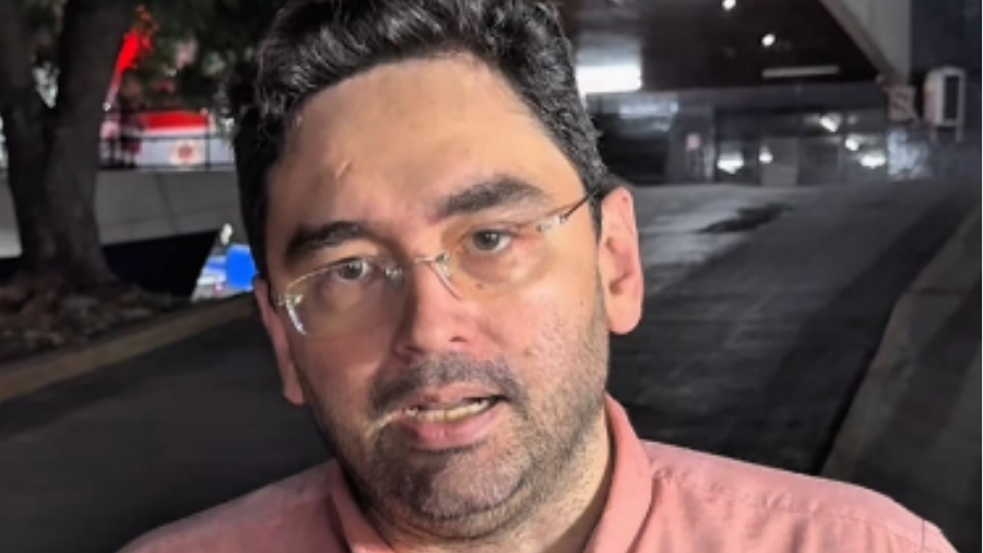 Em nome do pai, Adjuto Dias terá de se reaver com seu legado?
