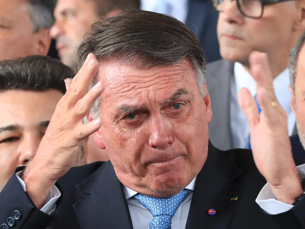 Alcolumbre resiste à inclusão de Bolsonaro em novo PL da Anistia; PL busca acordo para garantir tramitação
