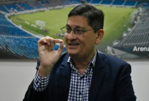 Secretário Pedro Lopes propõe ao Banco Central a criação do “Cartão do Pix”