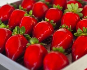 Morango do Amor em Natal: Veja 7 docerias para comprar o doce do momento