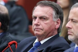 Em nova estratégia, Câmara deve abandonar PL da Anistia e votar redução de penas de Bolsonaro