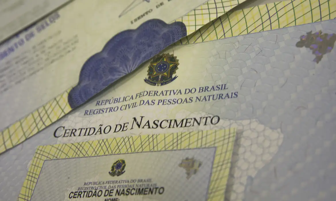 RN institui programa para retificação de registro civil da população trans