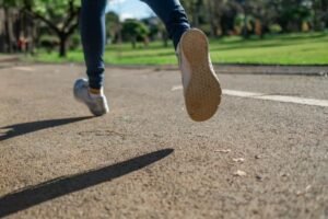 Candidata deve ser reinserida em concurso da Polícia Militar após eliminação indevida em teste de corrida