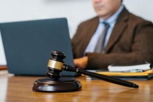 Em caso excepcional, Justiça levanta interdição e revoga curatela de homem que recuperou faculdades mentais