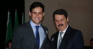 Pai de Rafael Motta revela que ele caiu duas vezes em acidente de kitesurf; na segunda, estava desacordado