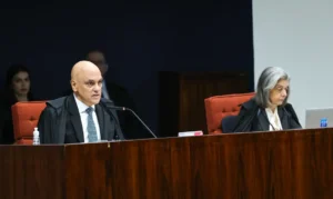 Relatório de Alexandre de Moraes resume versões de acusação e defesas