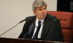 Ministros do STF veem voto de Fux na ação da trama golpista como exposição a novas sanções e ataques