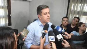 “Escalas de médicos estão completas”, garante secretário de Saúde após troca de empresas