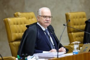 Fachin toma posse na presidência do STF nesta segunda-feira