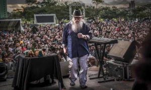 Gênio da música instrumental Hermeto Pascoal morre no Rio aos 89 anos