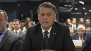 Moraes vota para condenar Bolsonaro e outros sete réus por plano de golpe