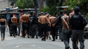 Megaoperação no Rio mobiliza 2,5 mil agentes e reacende debate sobre letalidade policial